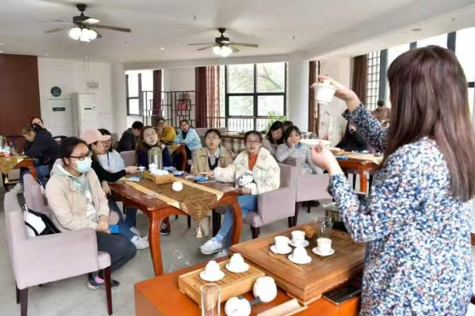 ������ѵ